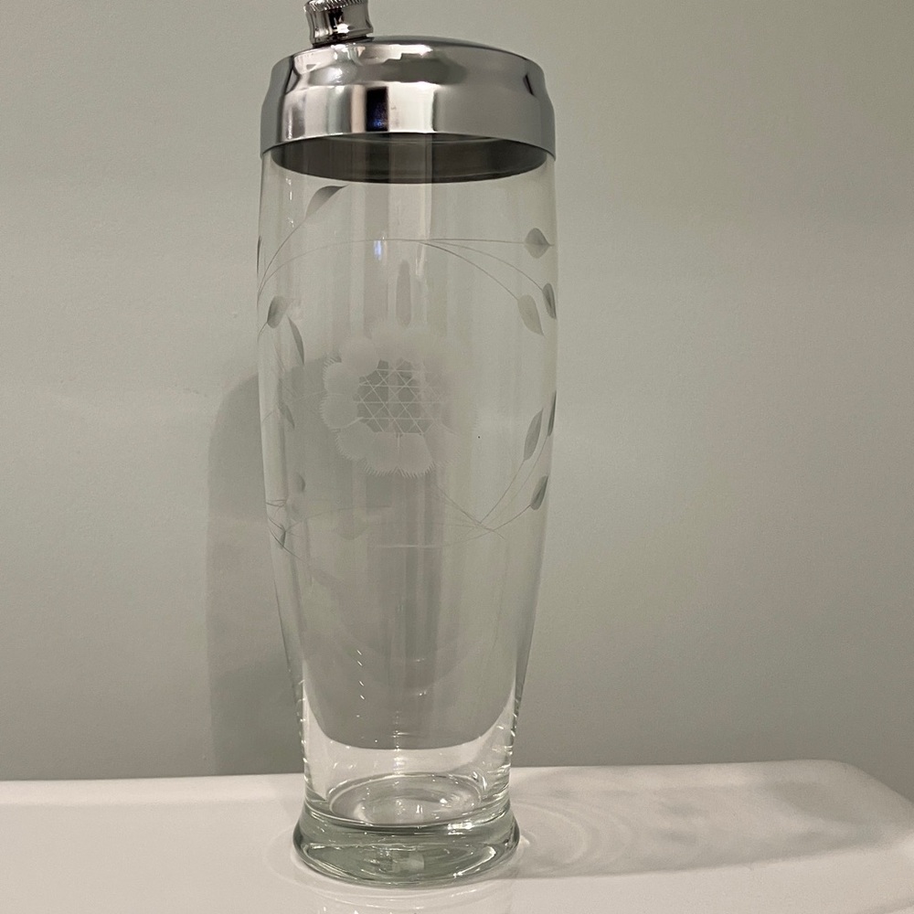 Rare W.J. Hughes Cornflower etched glass Cocktail Shaker EUC